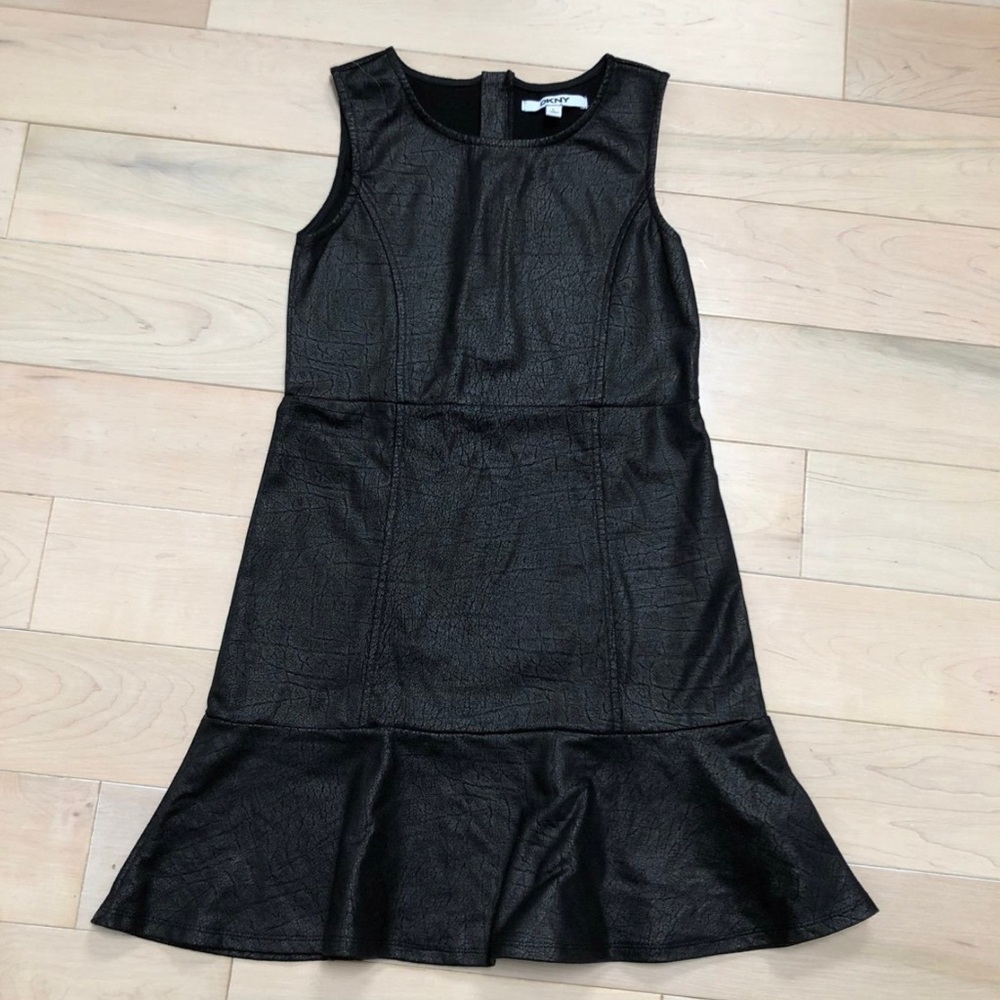 DKNY Black Textured Sleeveless Flounce Hem Dress